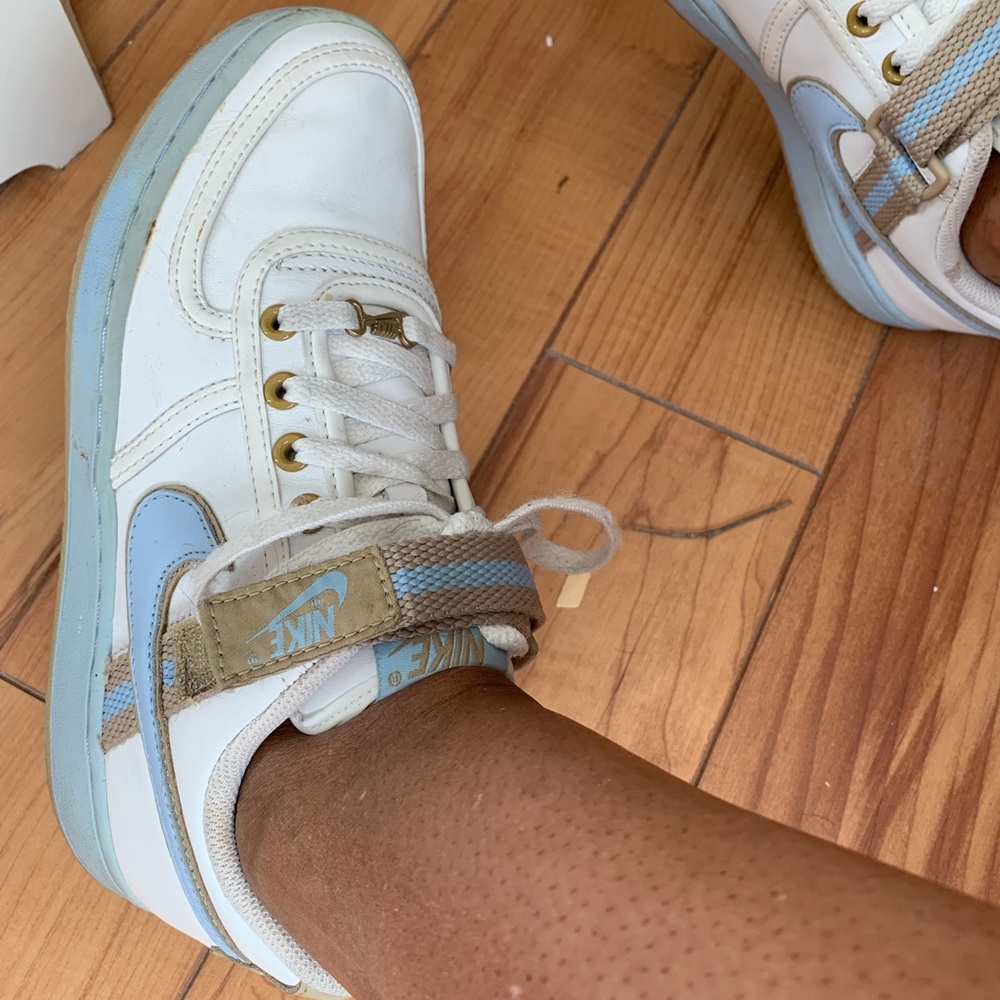 Nike Air Vandal Low Sneakers